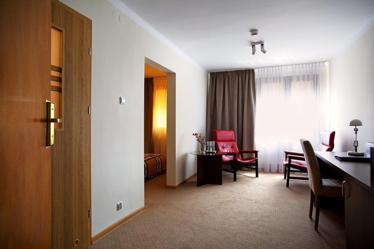 אוסטרולקה Inter Hotel מראה חיצוני תמונה